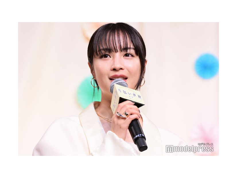 「片思い世界」完成報告イベントに登壇した広瀬すず（C）モデルプレス