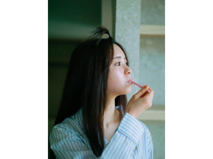 筒井あやめ 1st写真集「感情の隙間」より／撮影：細居幸次郎