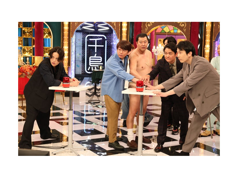 菊池風磨、小宮浩信、とにかく明るい安村、ノブ、濱家隆一（C）日本テレビ