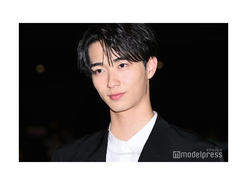 舞台挨拶に出席した野村康太（C）モデルプレス