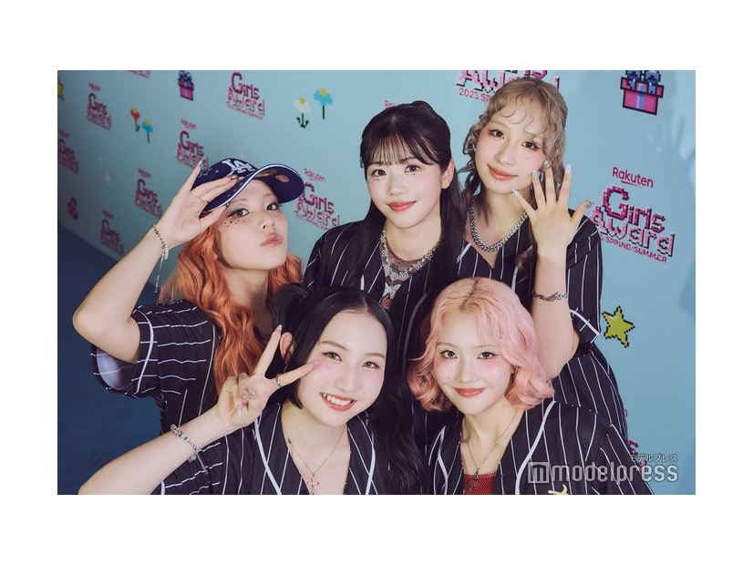 モデルプレスのインタビューに応じたUN1CON／（左上から時計回りに）MANAMI、AKARI、NARAE、JOA、KOKORO（C）モデルプレス