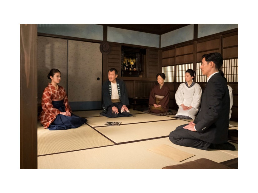 今田美桜、吉田鋼太郎、浅田美代子、江口のりこ、中島歩ら「あんぱん」第39話（C）NHK