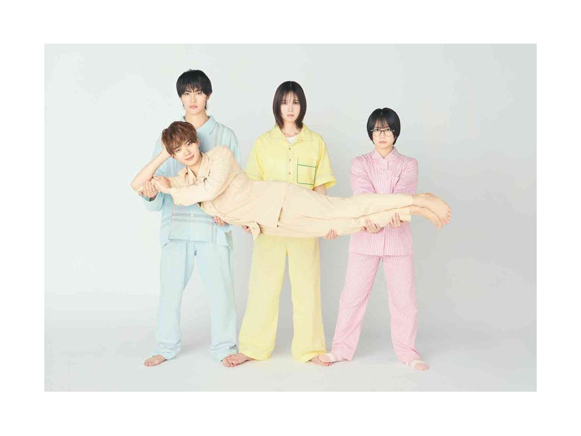増子敦貴、本田翼、志田未来（手前）岩瀬洋志（C）カンテレ・フジテレビ