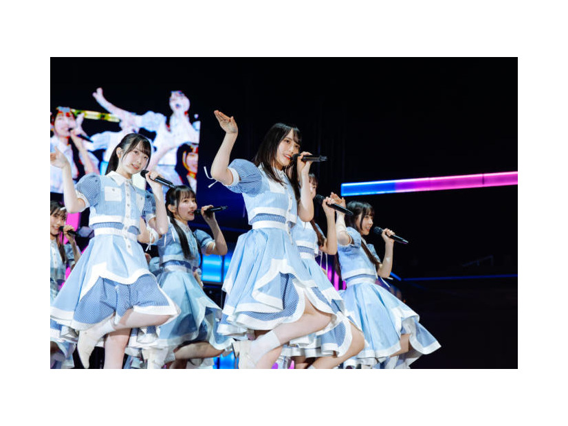 日向坂46の5期生が初のパフォーマンス！個性あふれる特技＆フレッシュな魅力で会場を揺らす