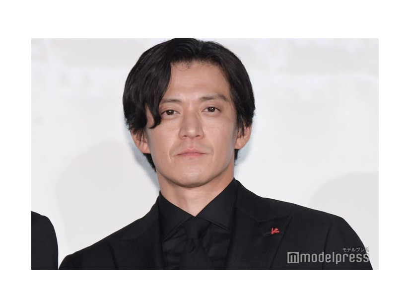 「フロントライン」ジャパンプレミアに登壇した小栗旬（C）モデルプレス