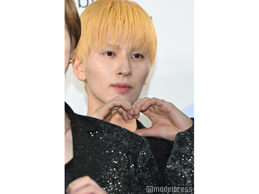 「ASEA 2025」レッドカーペットに登場した長谷川慎（C）モデルプレス