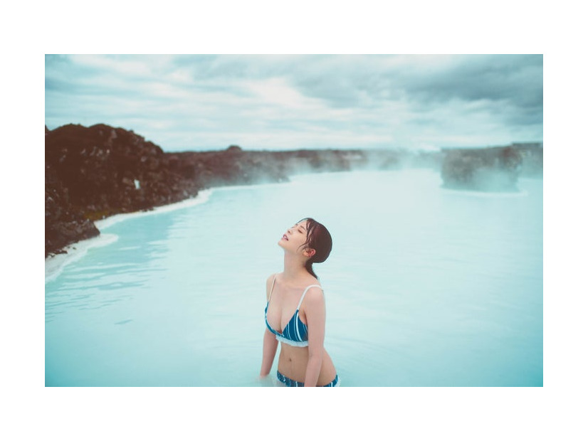 長濱ねる／撮影：高橋ヨーコ（講談社）