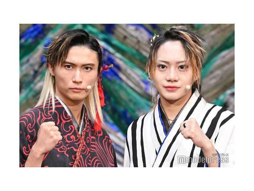 再共演を喜ぶ橋本良亮、佐藤流司（C）モデルプレス