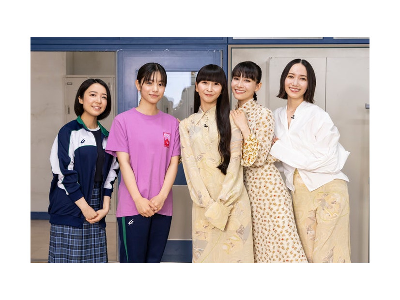 上白石萌音、當真あみ、かしゆか、あ～ちゃん、のっち（C）日本テレビ