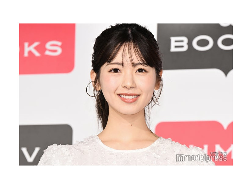 1st写真集「感情の隙間」発売記念記者会見に出席した筒井あやめ（C）モデルプレス