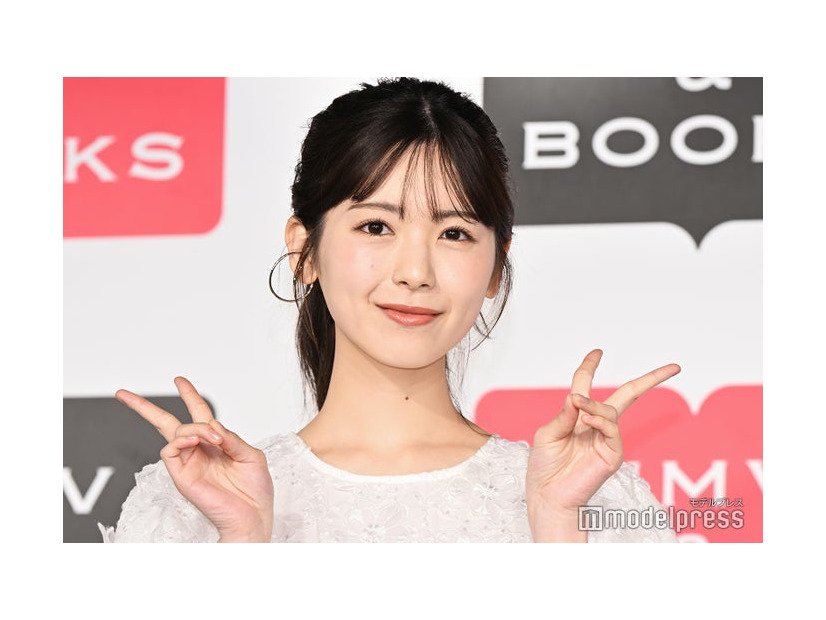 1st写真集「感情の隙間」発売記念記者会見に出席した筒井あやめ（C）モデルプレス