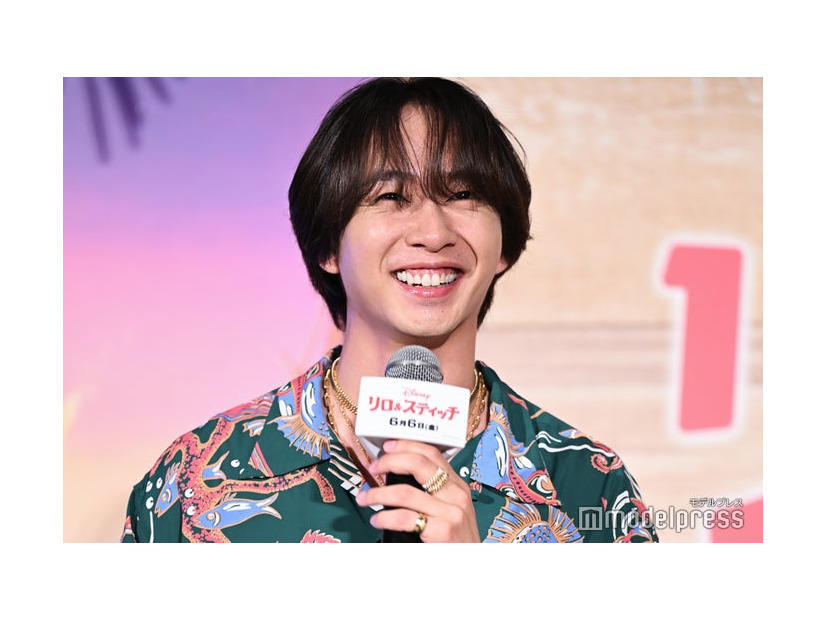 スティッチの声マネができる中村海人（C）モデルプレス