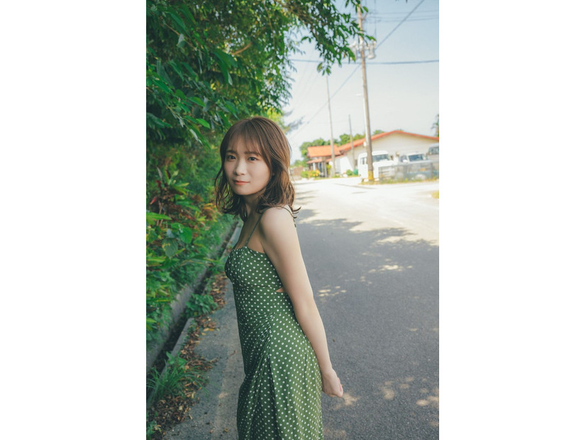 秋元真夏「淡淡」撮影／東京祐（提供写真）
