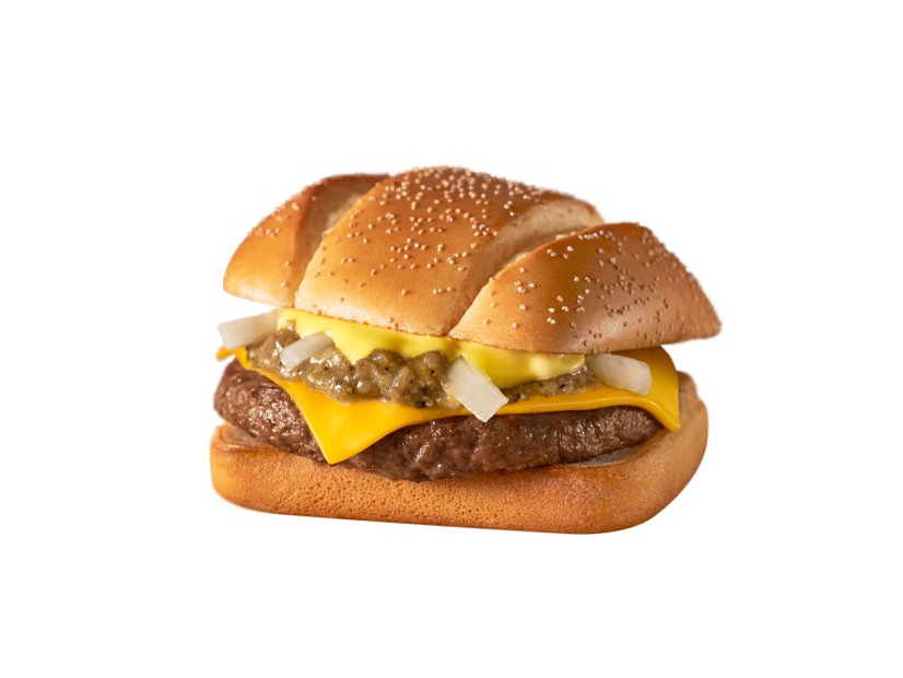 肉厚ビーフ＆ガーリックオニオンビーフ／提供画像