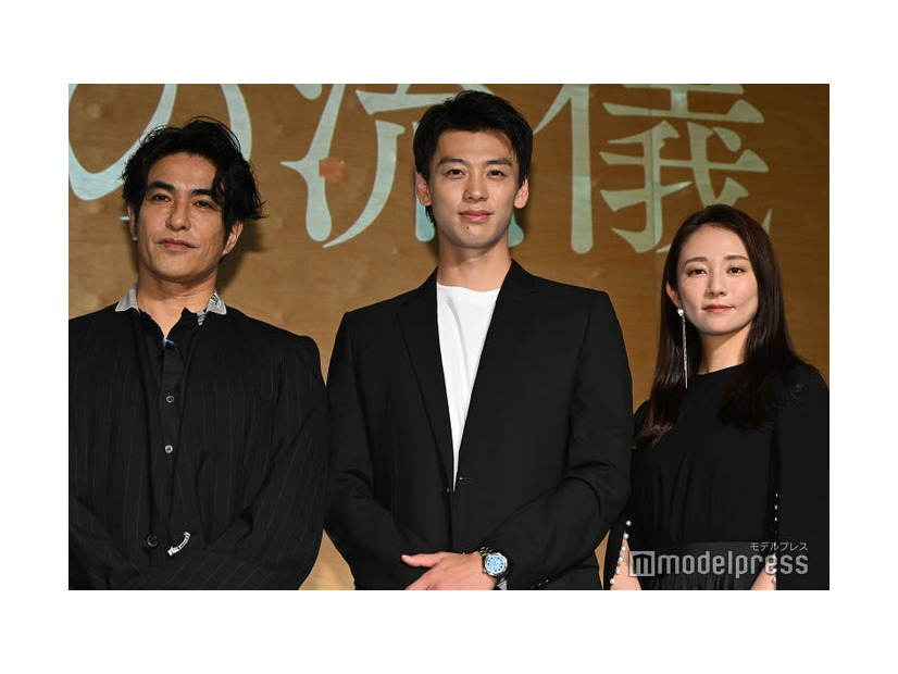 「看守の流儀」キャスト囲み会見に出席した北村一輝、竹内涼真、木村文乃（C）モデルプレス