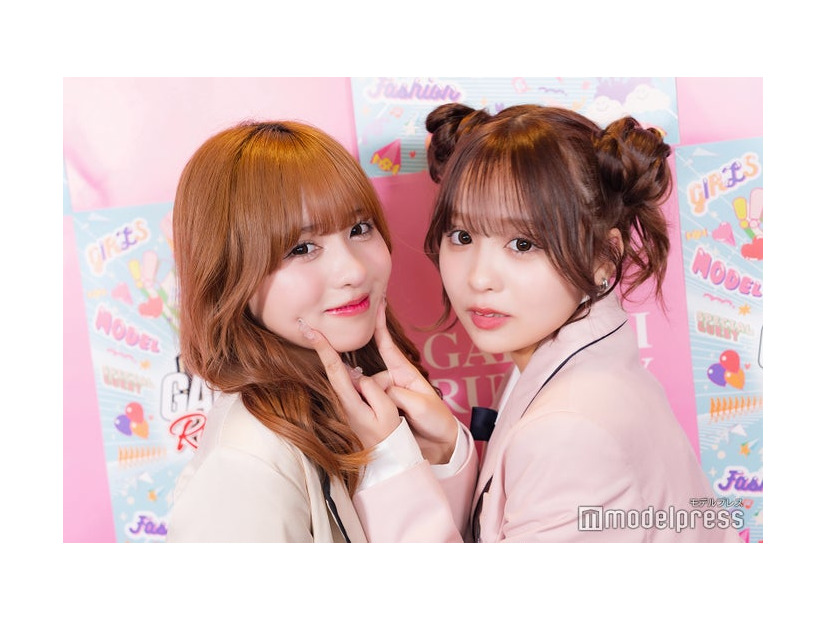 早坂ゆう、早坂あい（C）モデルプレス