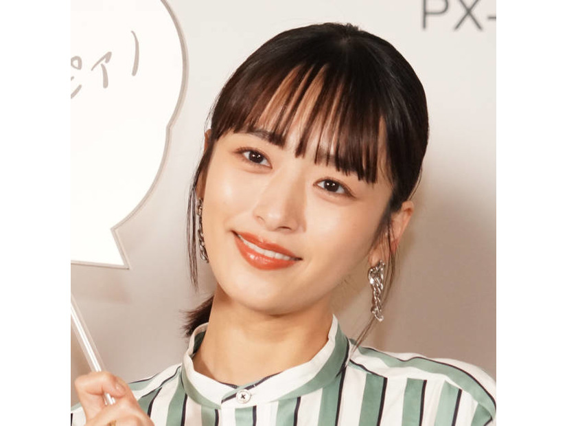近藤千尋、夫・ジャンポケ太田撮影の涼し気夏コーデSHOTに反響「撮るの上手すぎます」「お美しい〜」