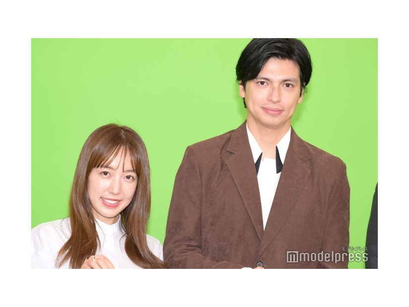 川崎希、アレクサンダー（C）モデルプレス