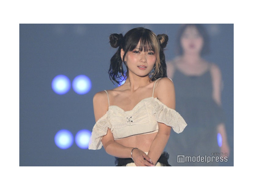 ロングのあみか（C）モデルプレス