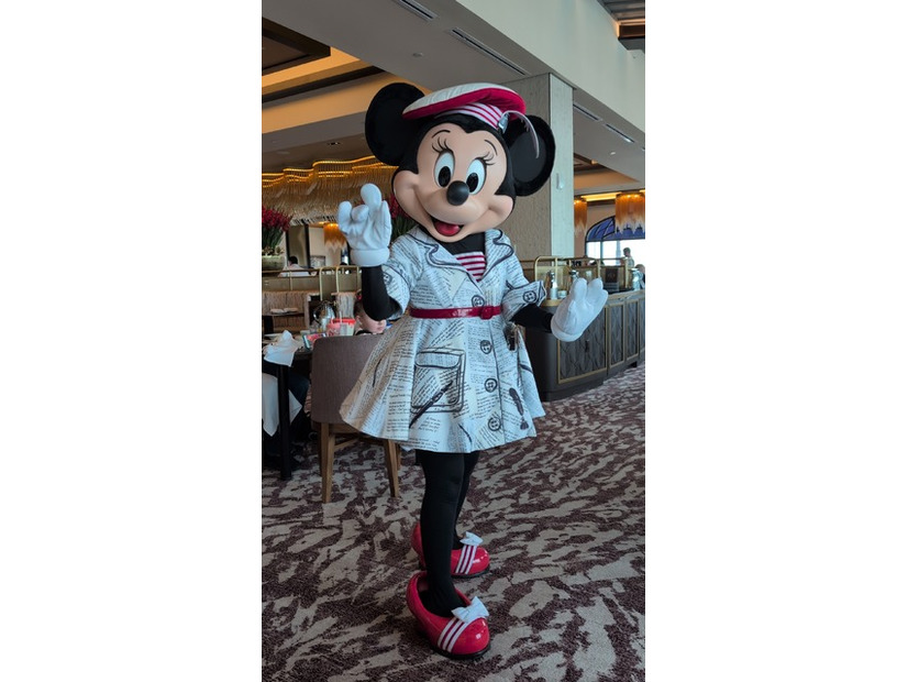 【海外ディズニー】アーティストに扮したミッキーたちと楽しい朝食！人気キャラクター・ダイニングを体験　フロリダ WDW