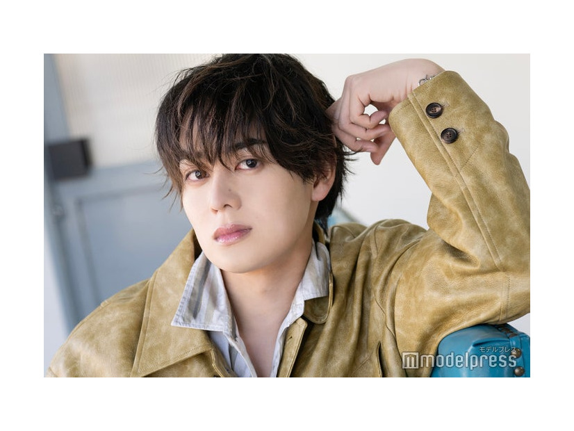 モデルプレスのインタビューに応じた前田大輔（C）モデルプレス