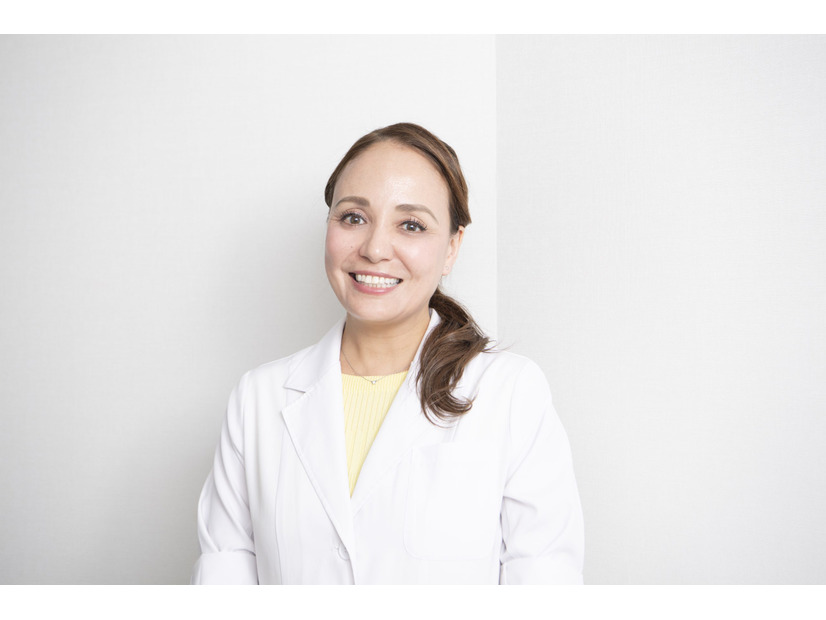 その不調、夏バテじゃなくて「冷えバテ」が原因かも！？更年期世代が冷房の冷えから守るべきパーツは首、手首、足首とどこ？夏の冷え対策４つのポイントは【石原新菜先生が解説】