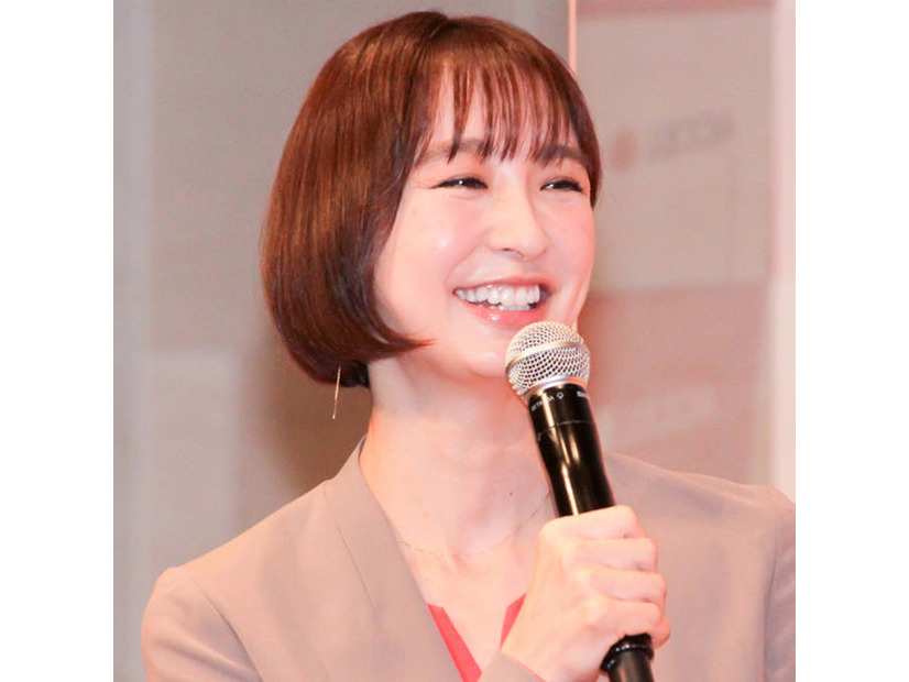 篠田麻里子「焼けにくくて」旅行にも持参！お気に入りの日焼け止めクリームを紹介