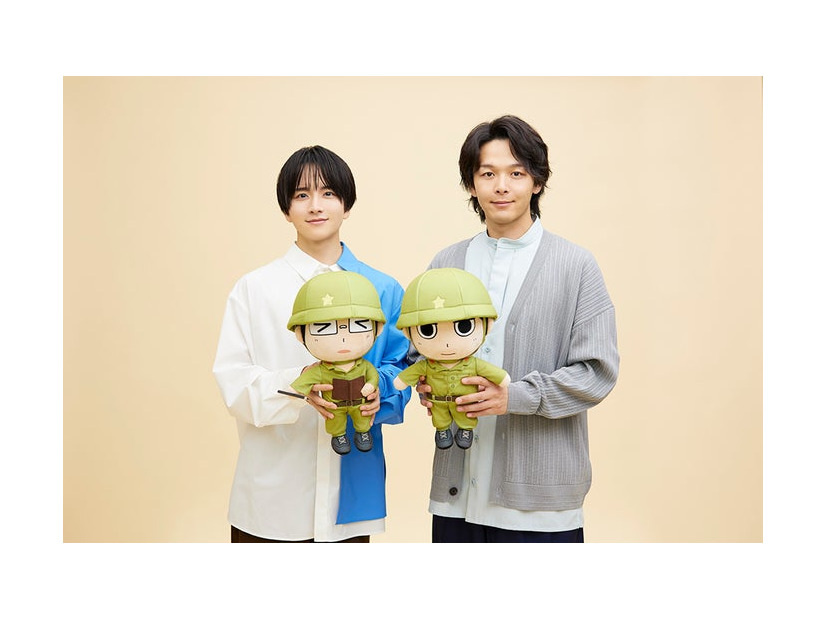 板垣李光人、中村倫也（C）武⽥⼀義・⽩泉社／2025「ペリリュー −楽園のゲルニカ−」製作委員会