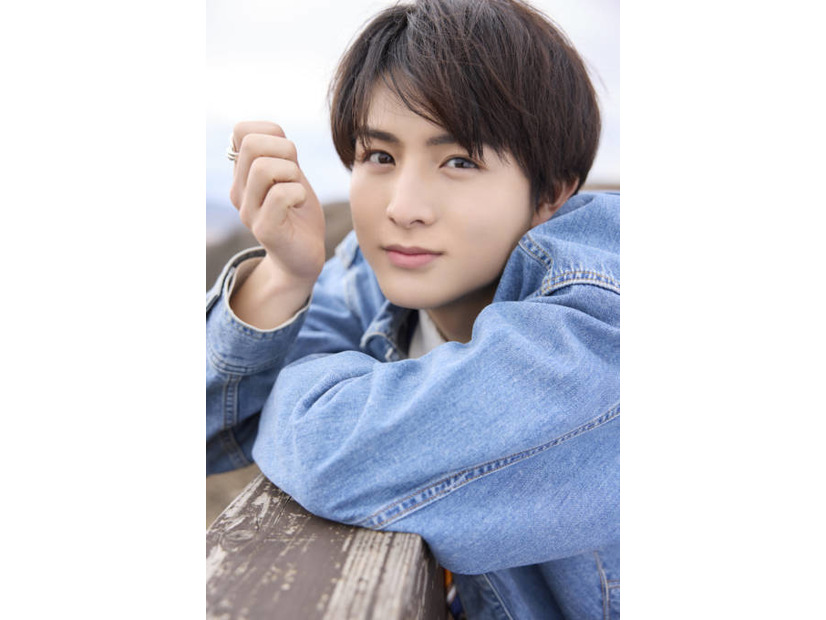 柏木悠、スイートな微笑みに胸キュン！1st写真集は19歳から20歳への“変化”を捉えた1冊に