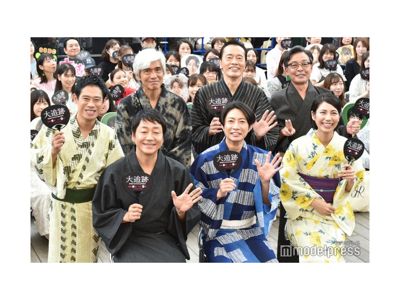 ドラマ「『大追跡～警視庁SSBC強行犯係～』いよいよ今晩6話放送！キャスト大集合！夏の大感謝祭」に出席した伊藤淳史、大森南朋、佐藤浩市、相葉雅紀、遠藤憲一、松下奈緒、光石研（C）モデルプレス