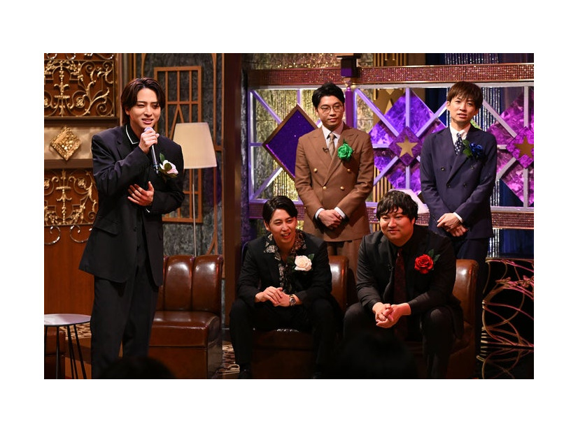 寺西拓人、屋敷裕政、新山、兎、河井ゆずる（C）日本テレビ