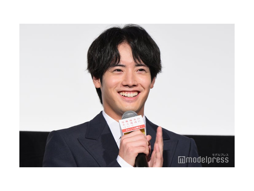 「近畿地方のある場所について」大ヒット舞台挨拶に出席した赤楚衛二（C）モデルプレス