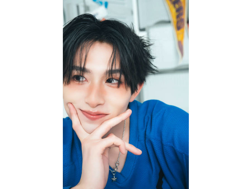初写真集は発売即重版！葉山侑樹、耽美からキュートまで多彩な魅力が詰まったカレンダー発売決定