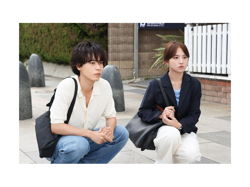 成田凌、清原果耶「初恋DOGs」第9話（C）TBS