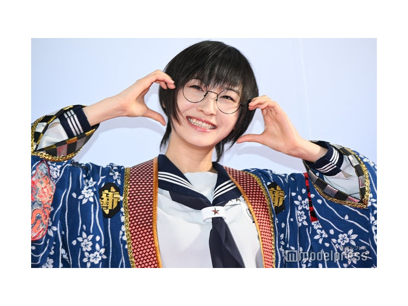 ショートヘアのSUZUKA（C）モデルプレス