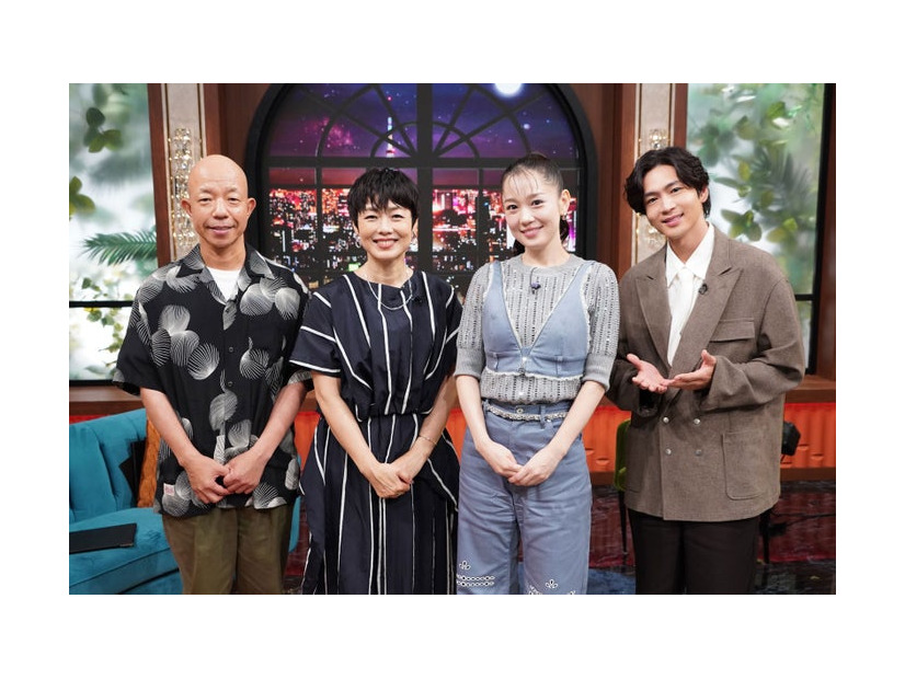 小峠英二、有働由美子、西野カナ、松下洸平（C）日本テレビ