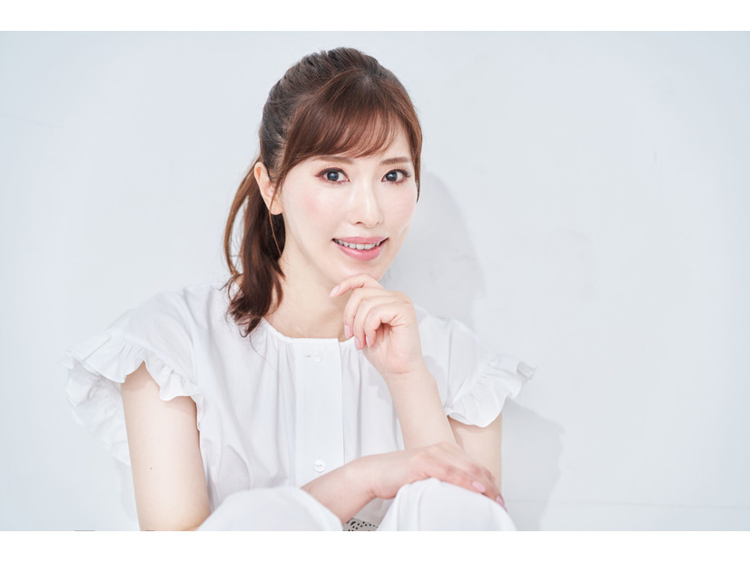 「奇跡の赤ちゃん肌を持つ50代」が実践していたこと。「朝は洗顔料を使わないほうがいい？」「帰宅後すぐメイクを落とすべき？」