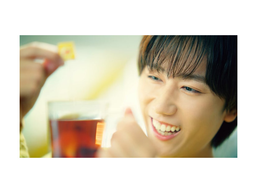 阿部亮平「イエローラベルのおいしさの秘密」篇（提供写真）