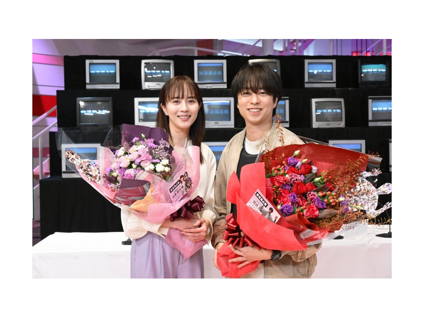 比嘉愛未、櫻井翔（C）日本テレビ