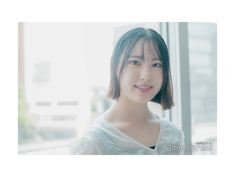 モデルプレスのインタビューに応じた小野由記美さん（C）モデルプレス