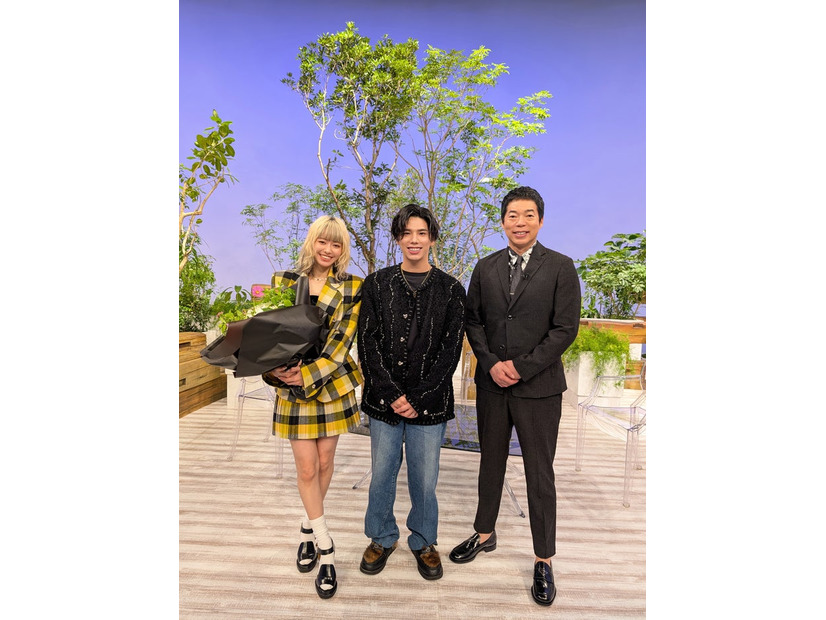 山本舞香、Hiro、今田耕司（C）日本テレビ