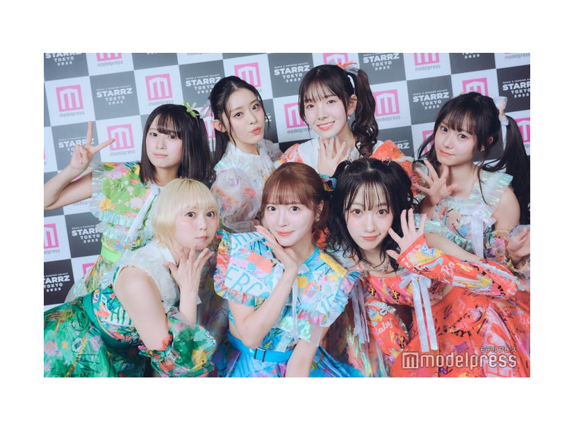 私立恵比寿中学／（左から時計回り）小久保柚乃、風見和香、桜井えま、仲村悠菜、桜木心菜、中山莉子、安本彩花（C）モデルプレス