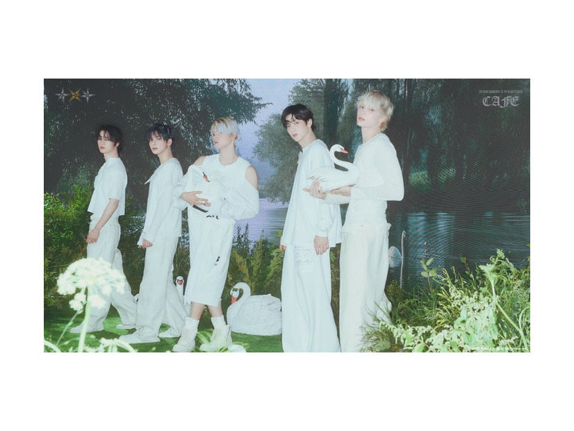 TOMORROW X TOGETHER CAFE（C）BIGHIT MUSIC & HYBE. All Rights Reserved.