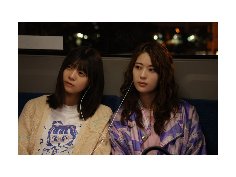 冨里奈央、岩本蓮加「ふたりエスケープ」第4話（C）田口囁一・一迅社／「ふたりエスケープ」製作委員会