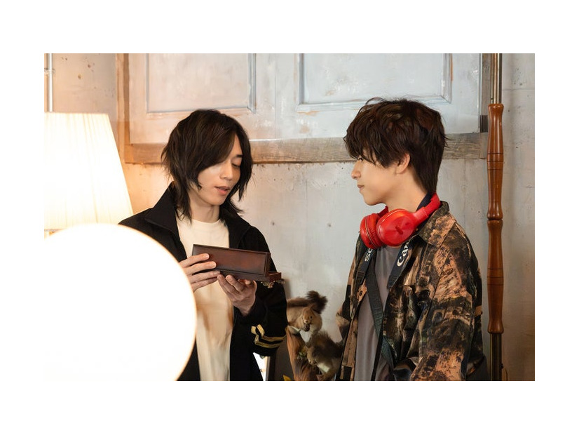 染谷俊之、本島純政「UNREAL-不条理雑貨店-」3話（C）「UNREAL-不条理雑貨店-」製作委員会