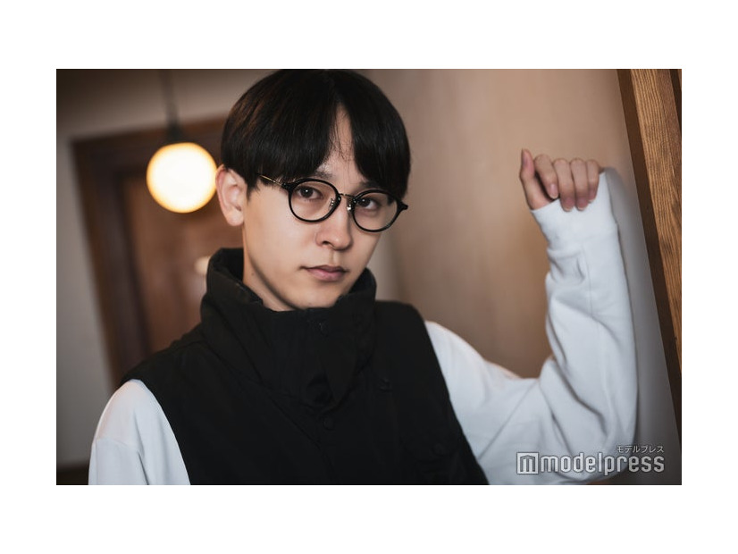 モデルプレスのインタビューに応じた野本響葵さん（C）モデルプレス