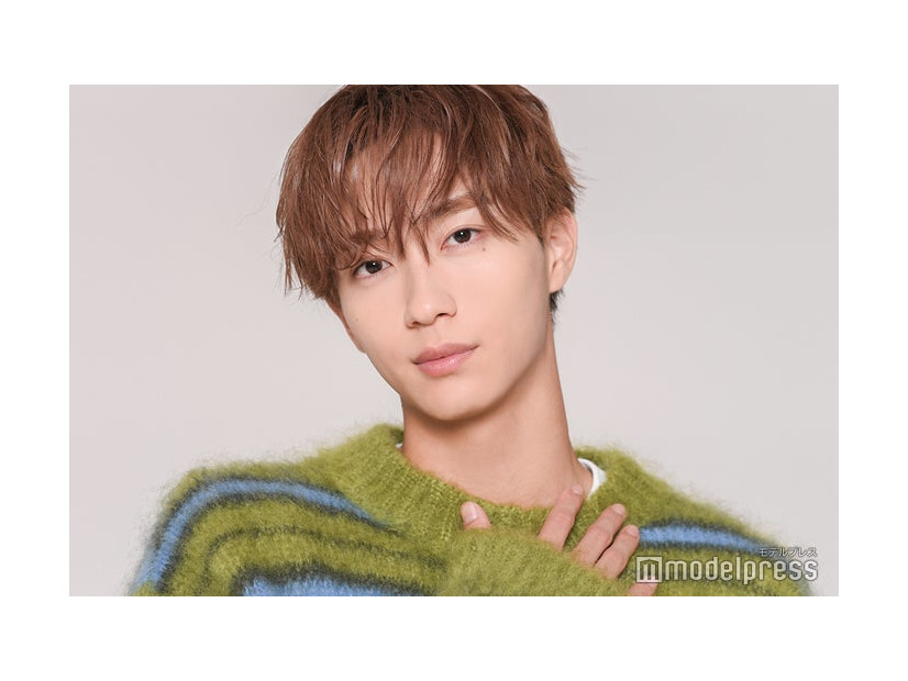 モデルプレスのインタビューに応じた野村康太（C）モデルプレス