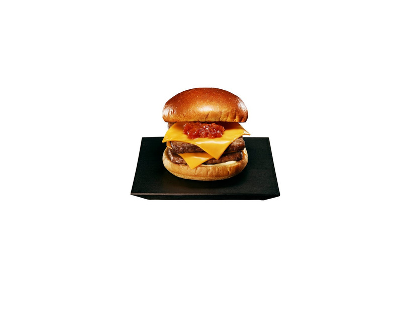 黒毛和牛のダブルチーズバーガー（提供写真）