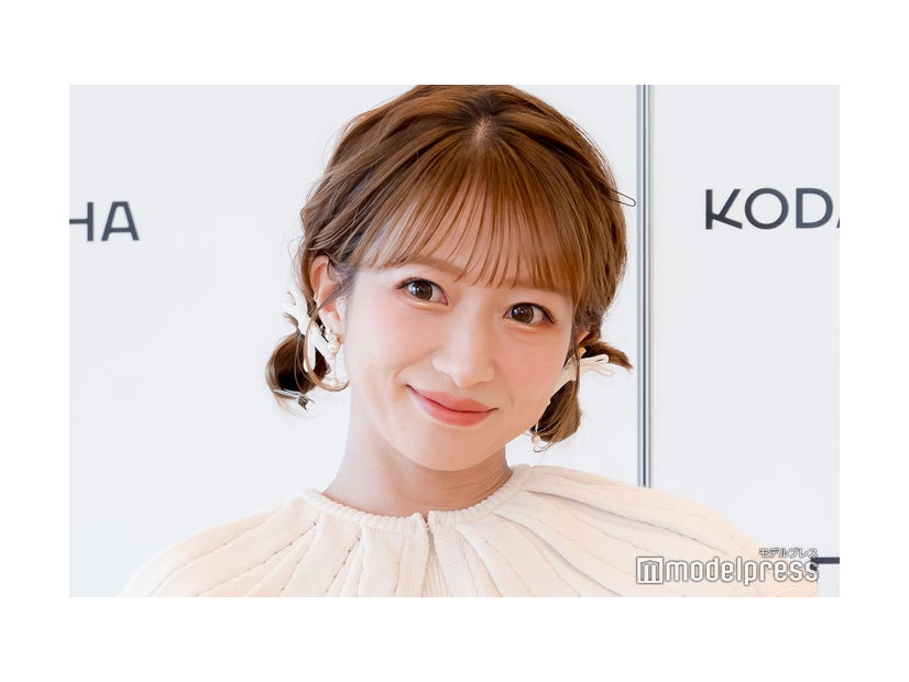 会見に出席した辻希美（C）モデルプレス