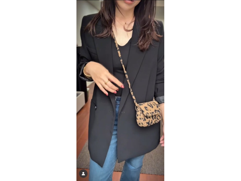 スリムフレアが新鮮！【GU】パンツをまとった大人ハンサムなデニムスタイル【40代の毎日コーデ】